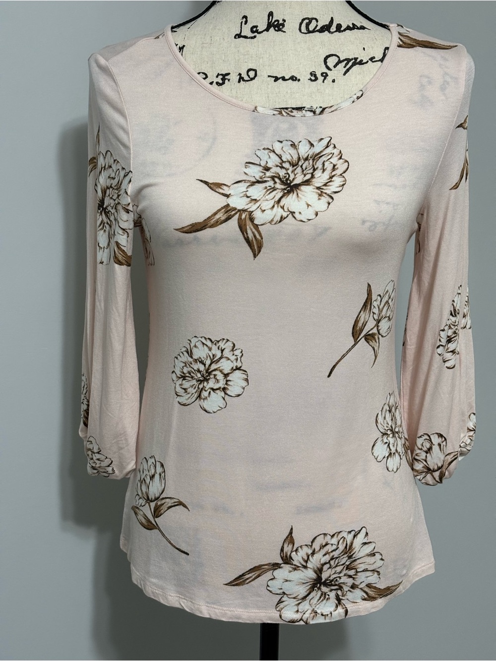 Ann Taylor Pale Blush Floral Long Sleeve Scoop Neck Top